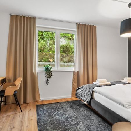 Deluxe Apartment In Bielefeld City Mit Parkplatz Und Terrasse Bagian luar foto