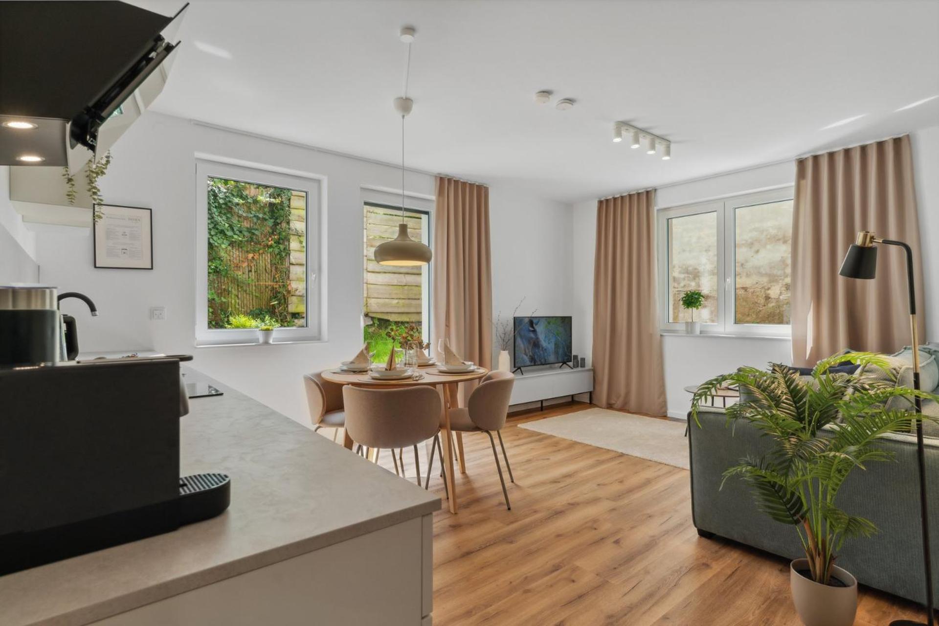 Deluxe Apartment In Bielefeld City Mit Parkplatz Und Terrasse Bagian luar foto