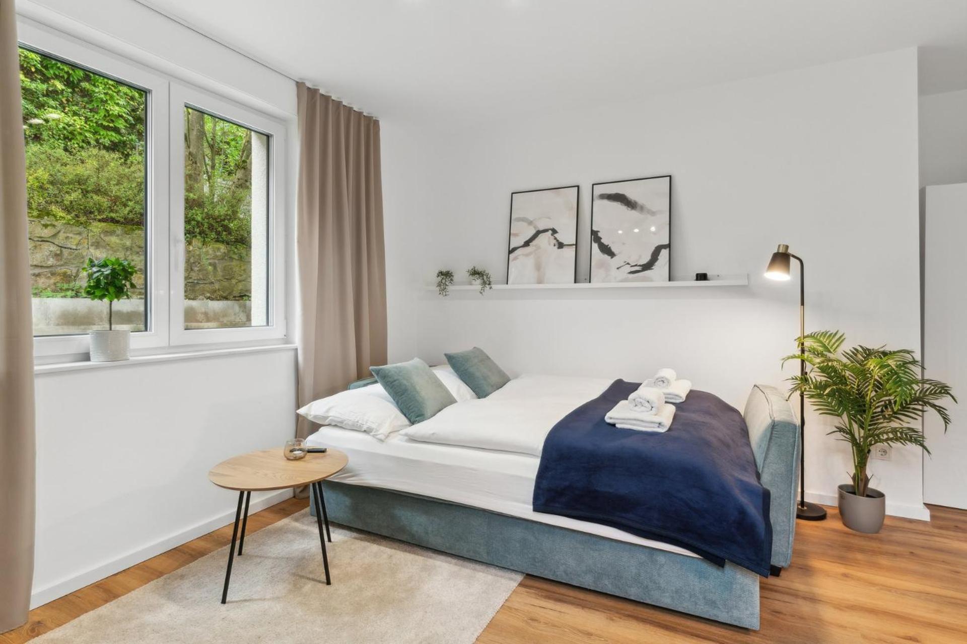 Deluxe Apartment In Bielefeld City Mit Parkplatz Und Terrasse Bagian luar foto